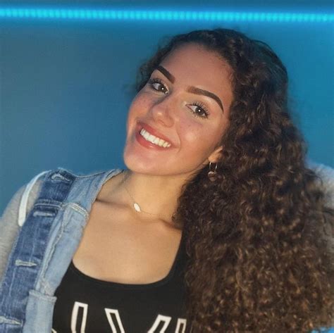 She has curly brown hair and eyes; her body measurements are 34-26-36 inches. . Mckenzie valdez instagram